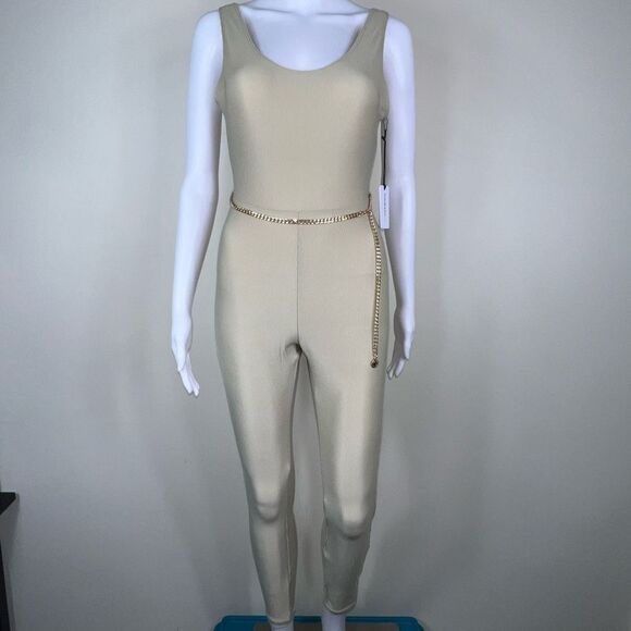 WeWoreWhat Solid Rib Scoop Jumpsuit in Khaki with Gold Chain Belt - Picture 9 of 16